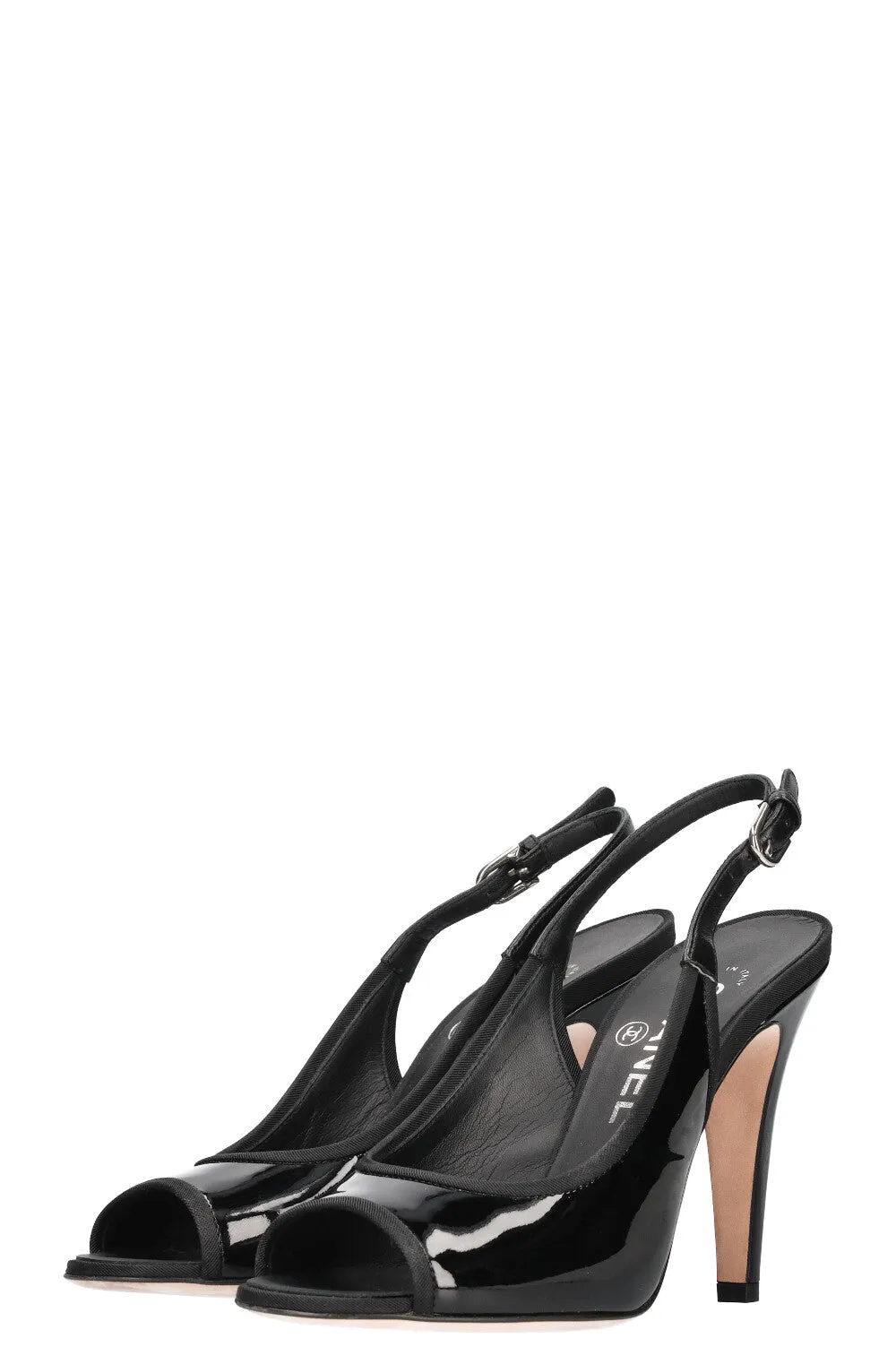 CHANEL CC Heels Patent Black