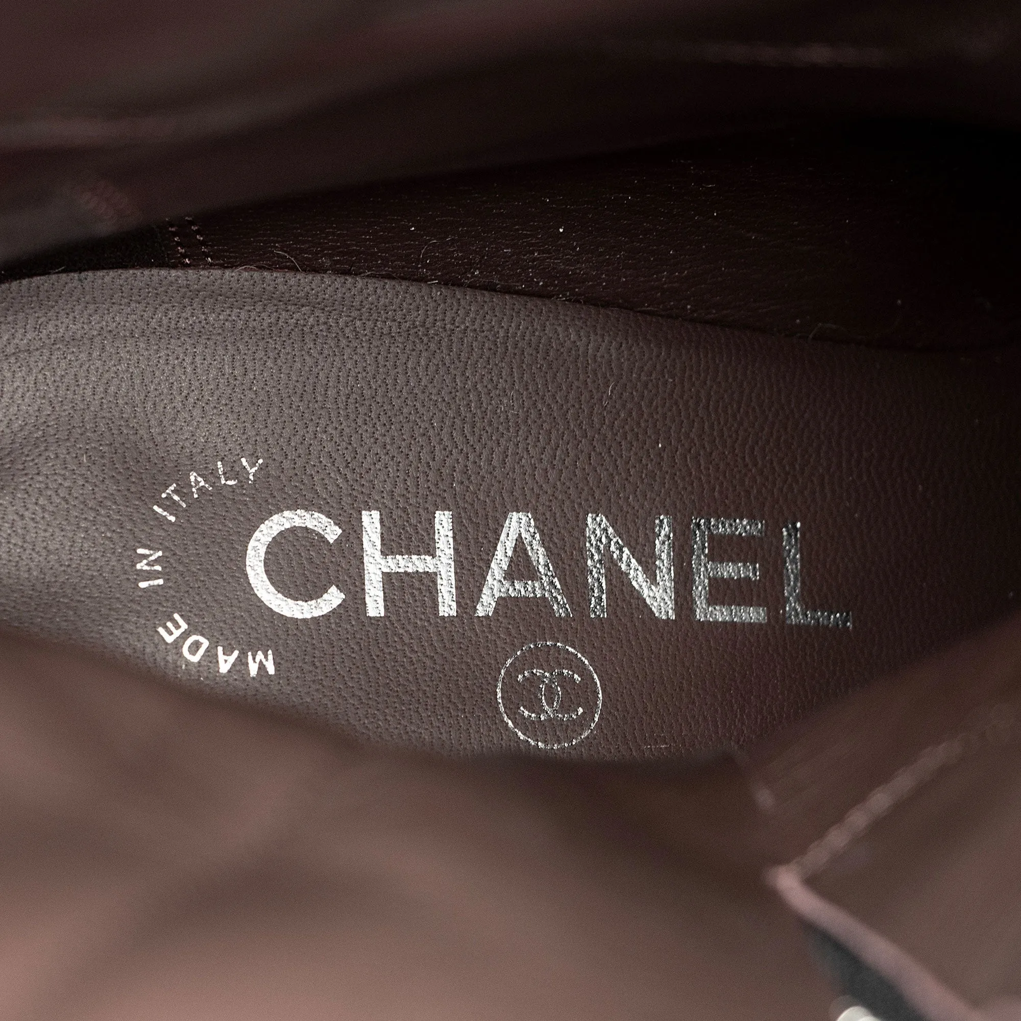 Chanel Quilted Calfskin Patent Leather Cap Toe Logo Boots - Size 7 / 37 (SHF-1bljRC)
