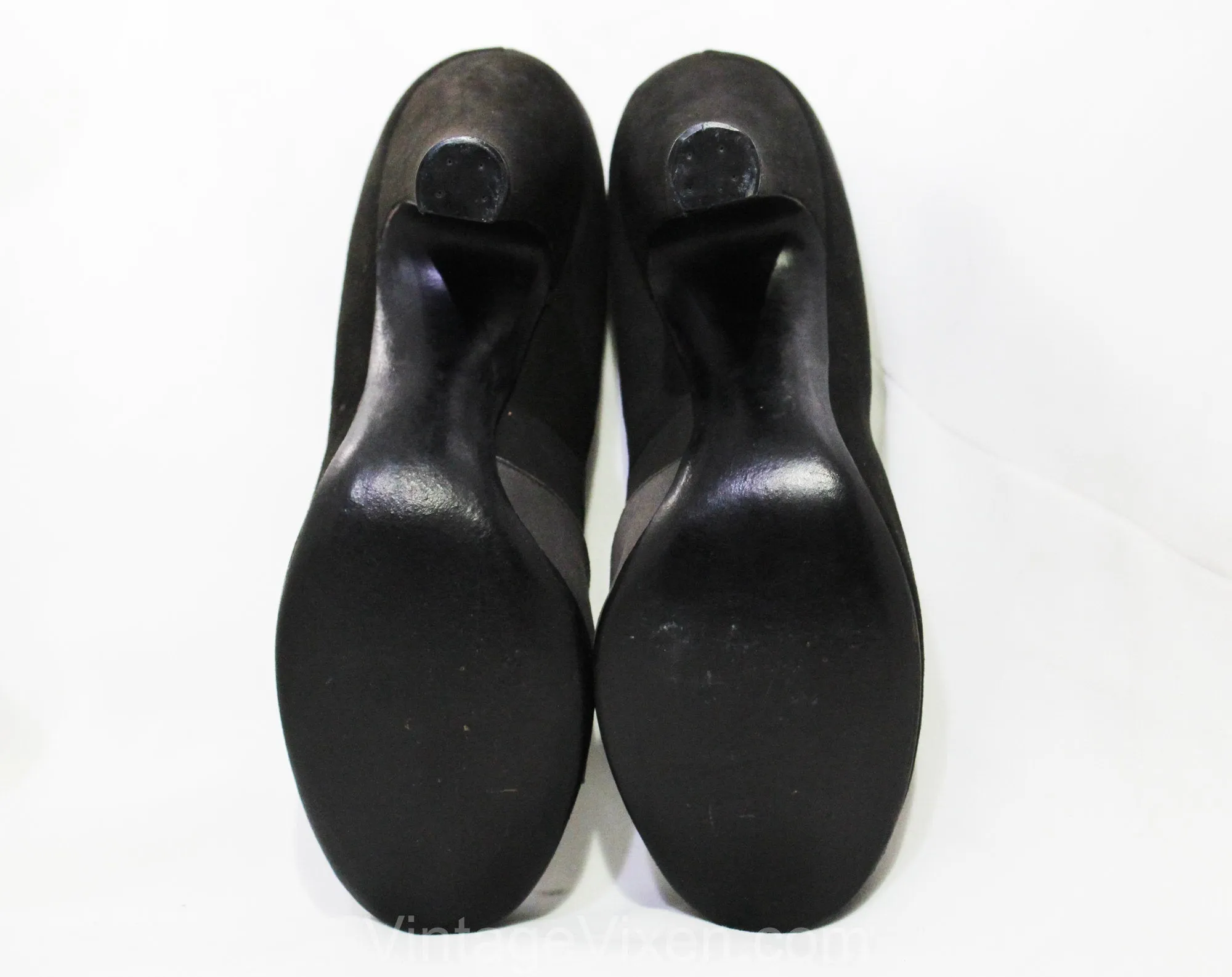 Size 5.5 1940s Gray Shoes - Two Tone 40s Charcoal Suede High Heels - 5 1/2 Pumps with Asymmetric Curves & Rounded Toes - 40's NOS Deadstock